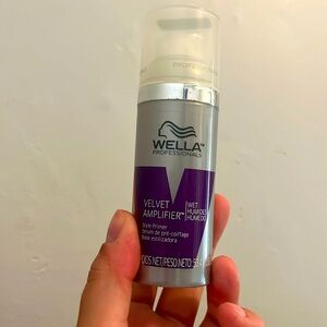 NEW! Wella Velvet Amplifier
